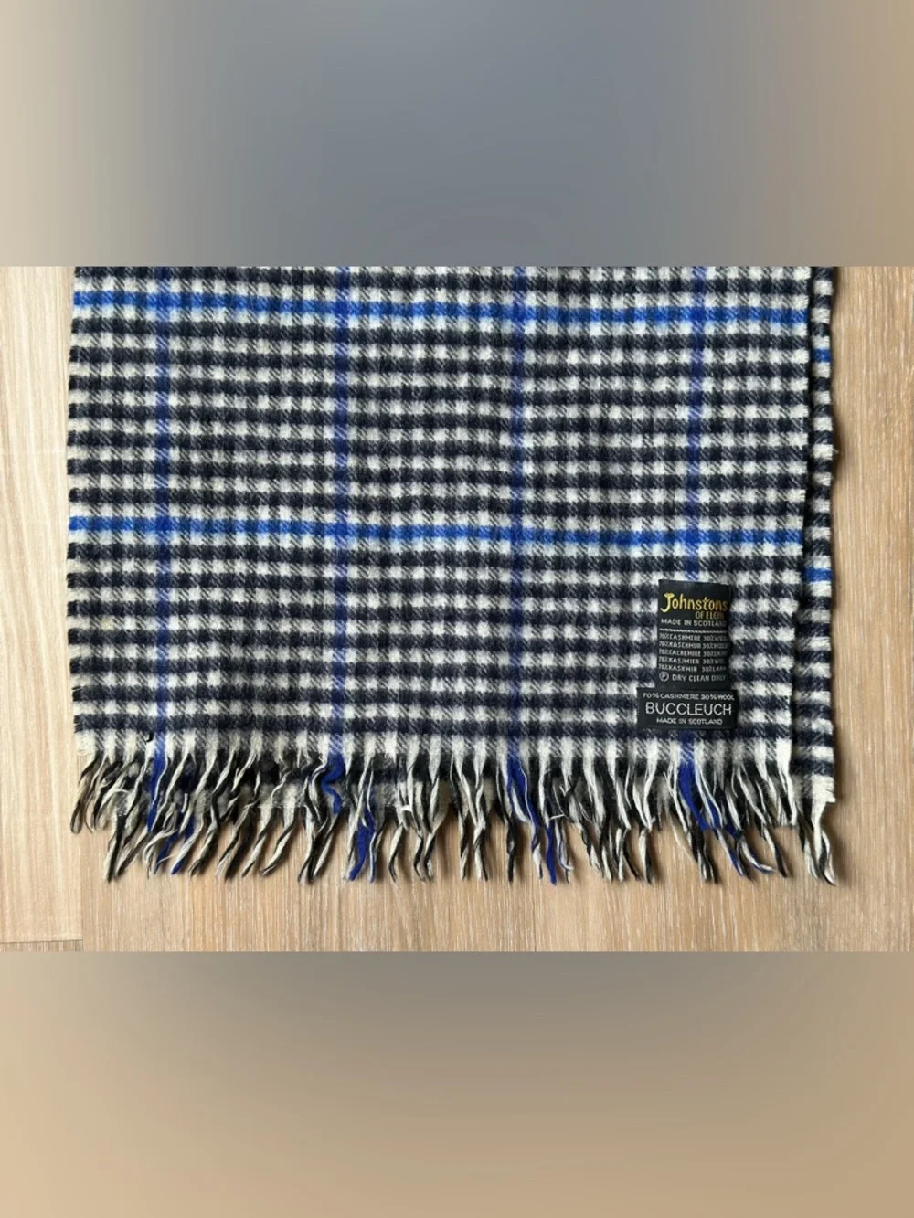Johnstons of Elgin Cashmere Wool Scarf Made in Scotland - Blue Check